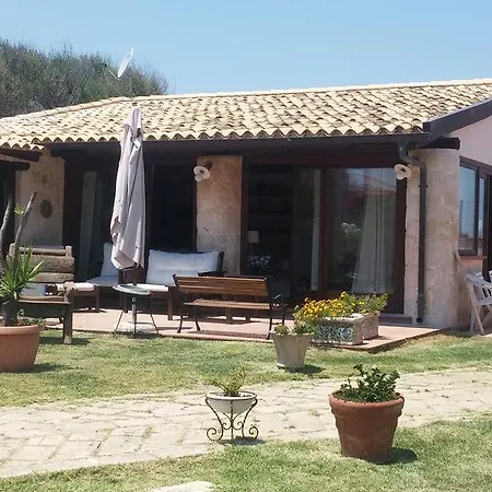 Del Mito Villa