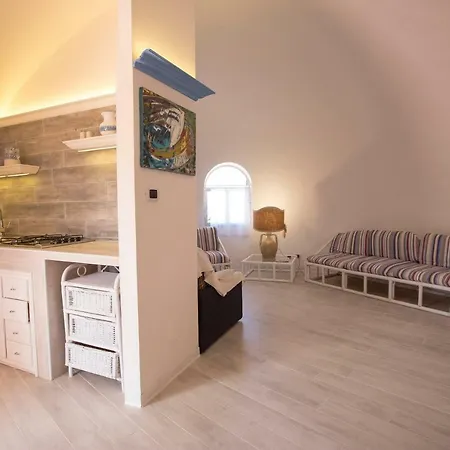 Del Mito Villa *